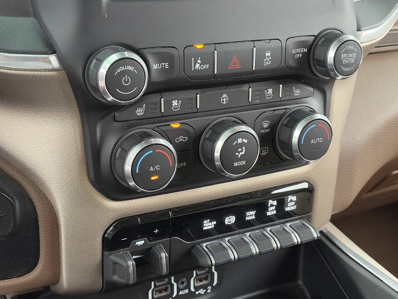 Used 2022 RAM 2500 Laramie AWD/4WD image 26