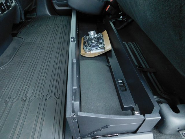 Used 2022 Ford F250 Lariat w/ Chrome Package image 23