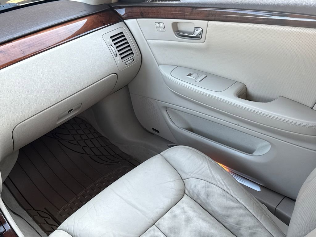 Used 2011 Cadillac DTS Premium w/ Driver Awareness Package image 14