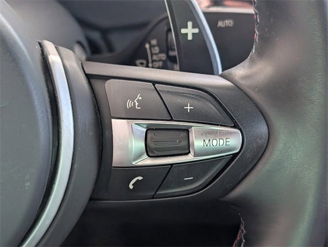 Used 2018 BMW M4 Convertible image 22