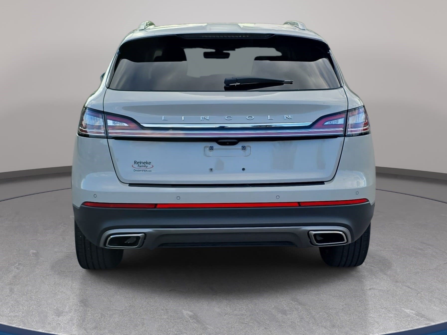 Used 2023 Lincoln Nautilus Reserve w/ Equipment Group 201A AWD/4WD image 6