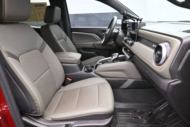 Used 2024 Chevrolet Colorado ZR2 w/ ZR2 Convenience Package III AWD/4WD image 38