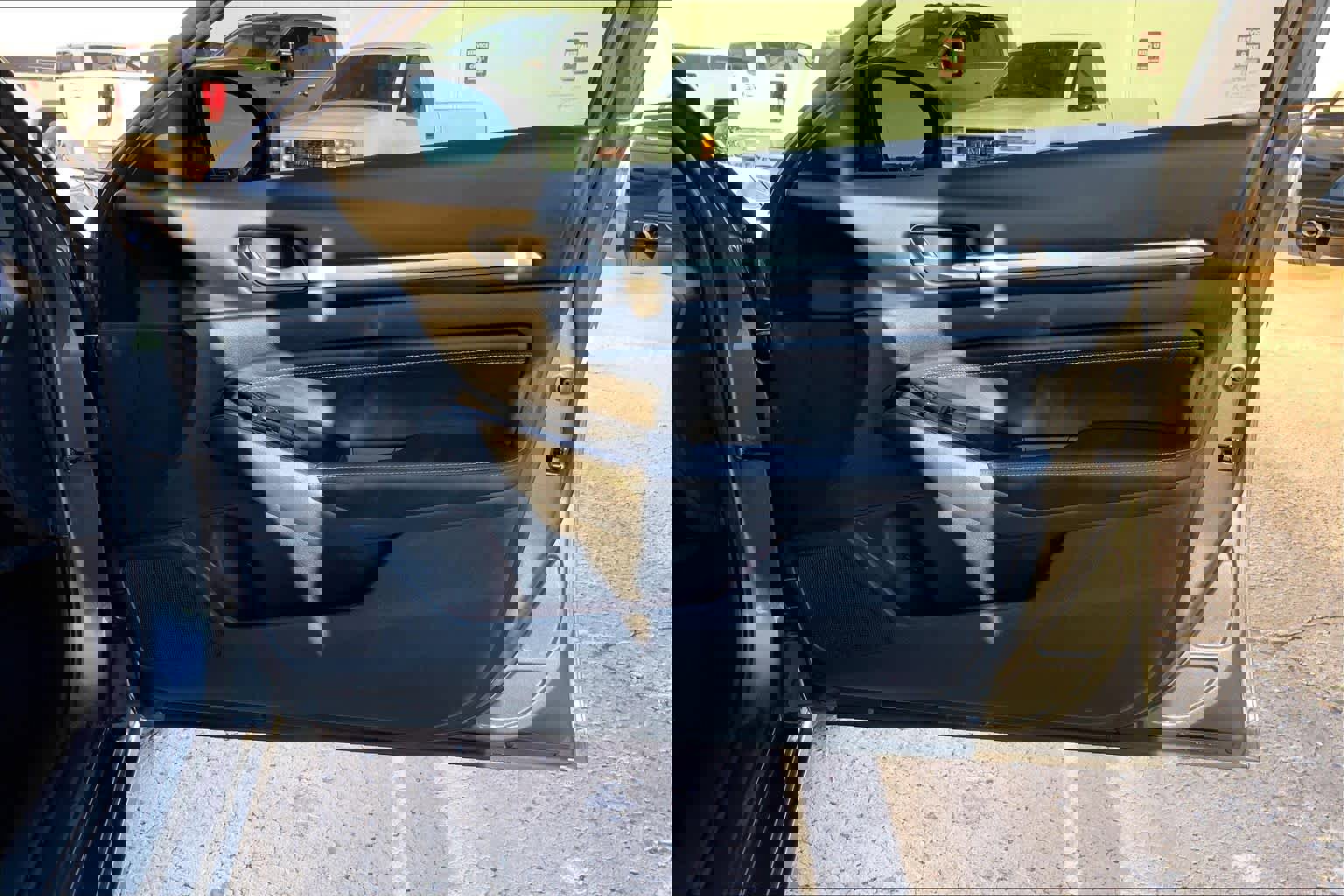 Used 2022 Nissan Altima 2.5 SV w/ SV Premium Package image 23