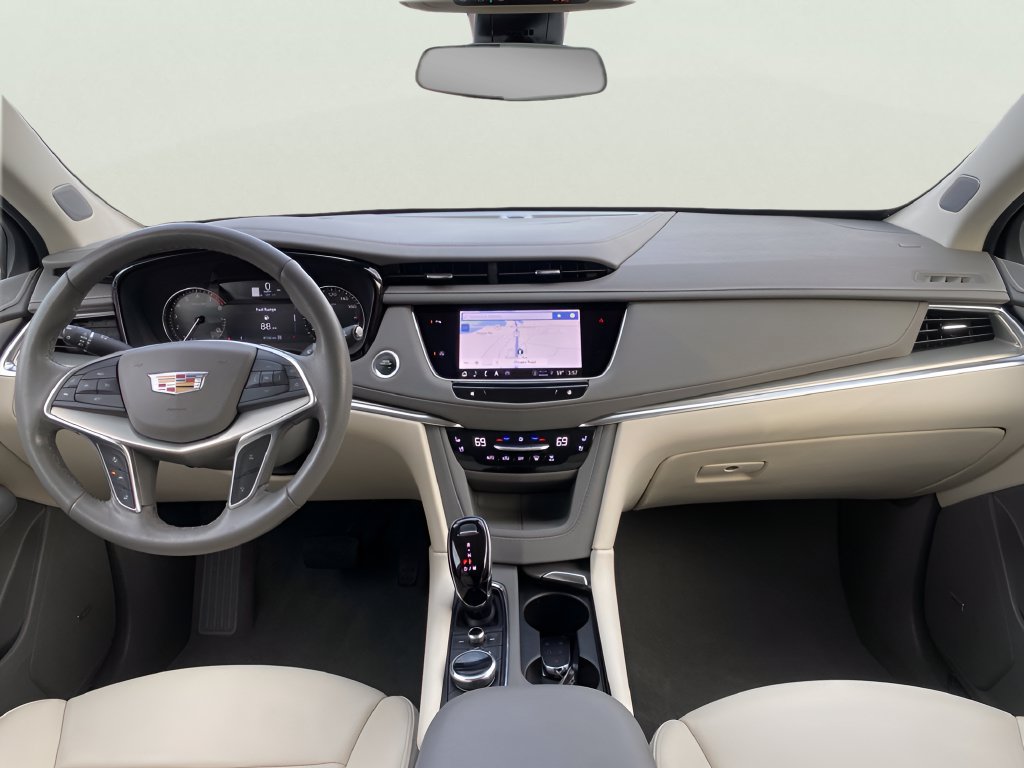 Certified 2024 Cadillac XT5 Premium Luxury AWD/4WD image 15