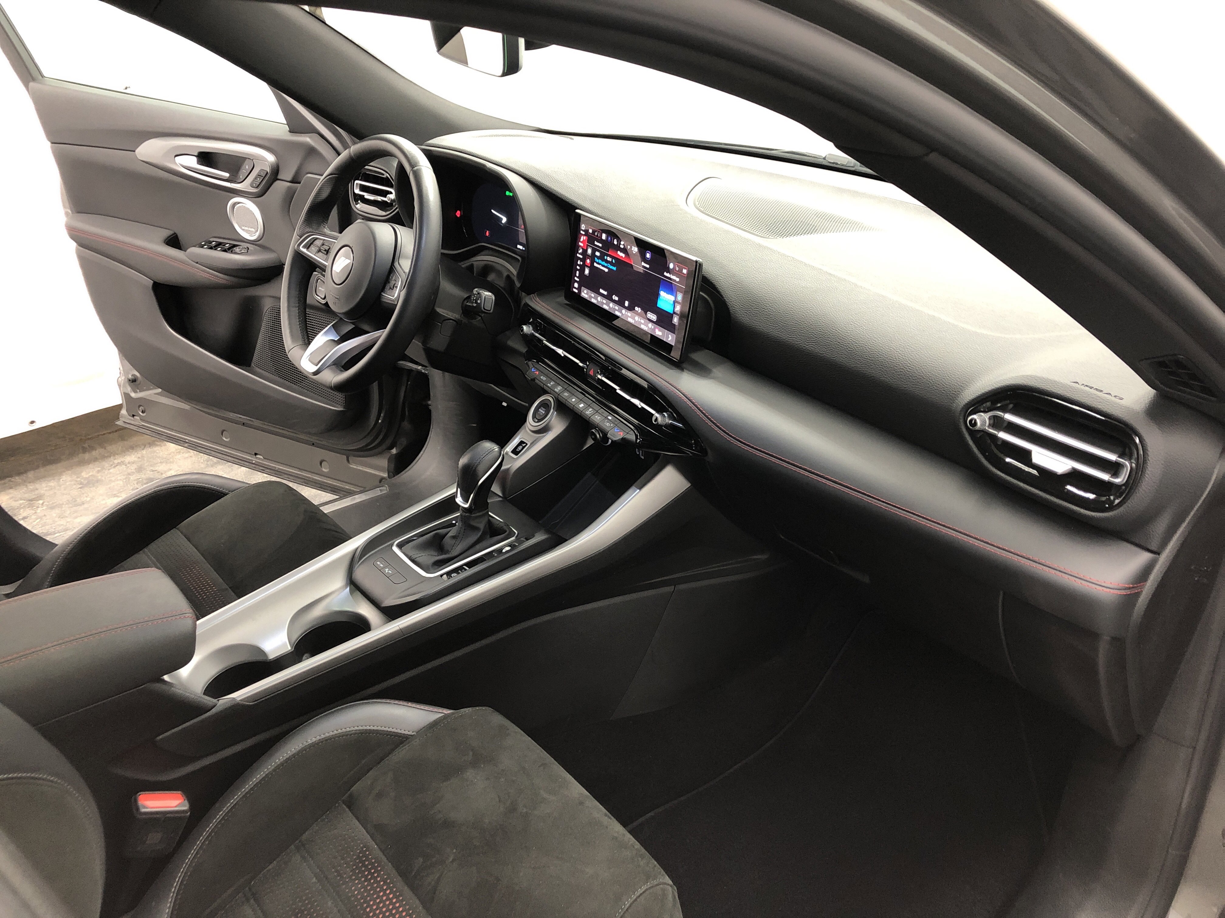 Certified 2024 Dodge Hornet GT image 18