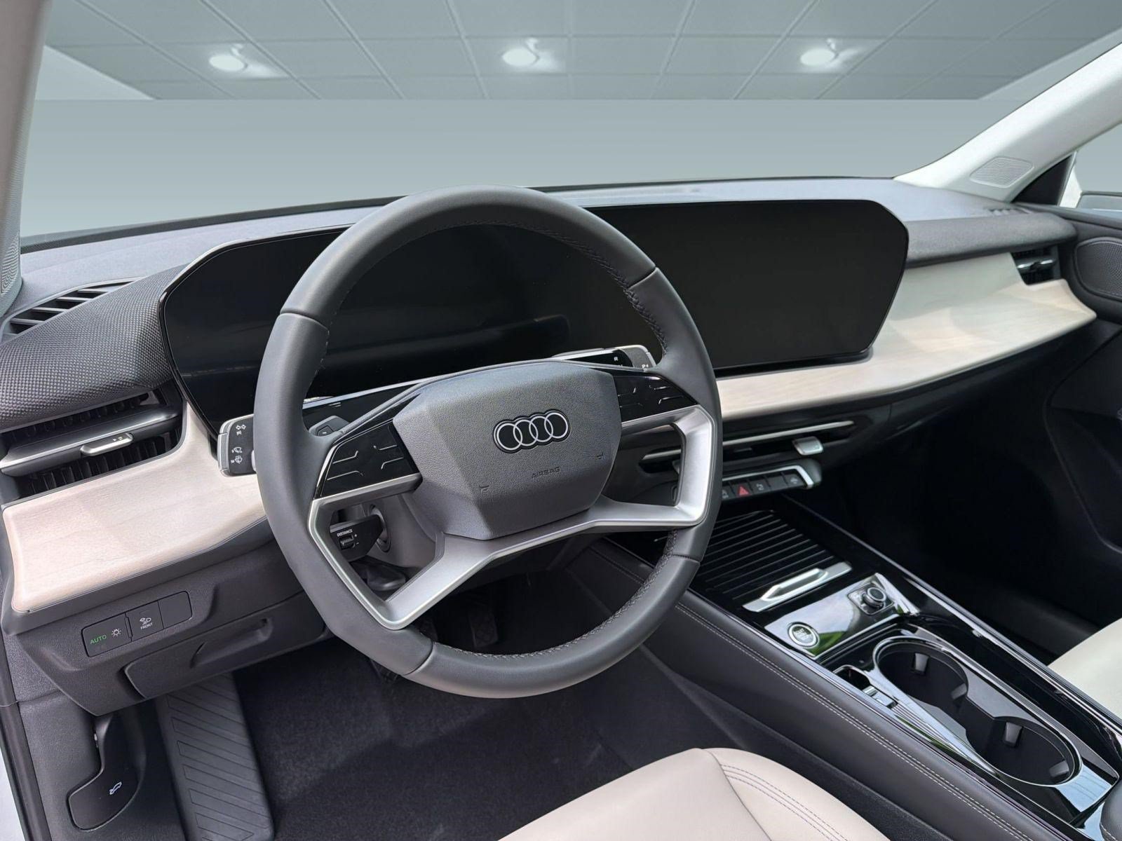 New 2026 Audi Q3 quattro 2.0T w/ Driver Assistance Package AWD/4WD image 4