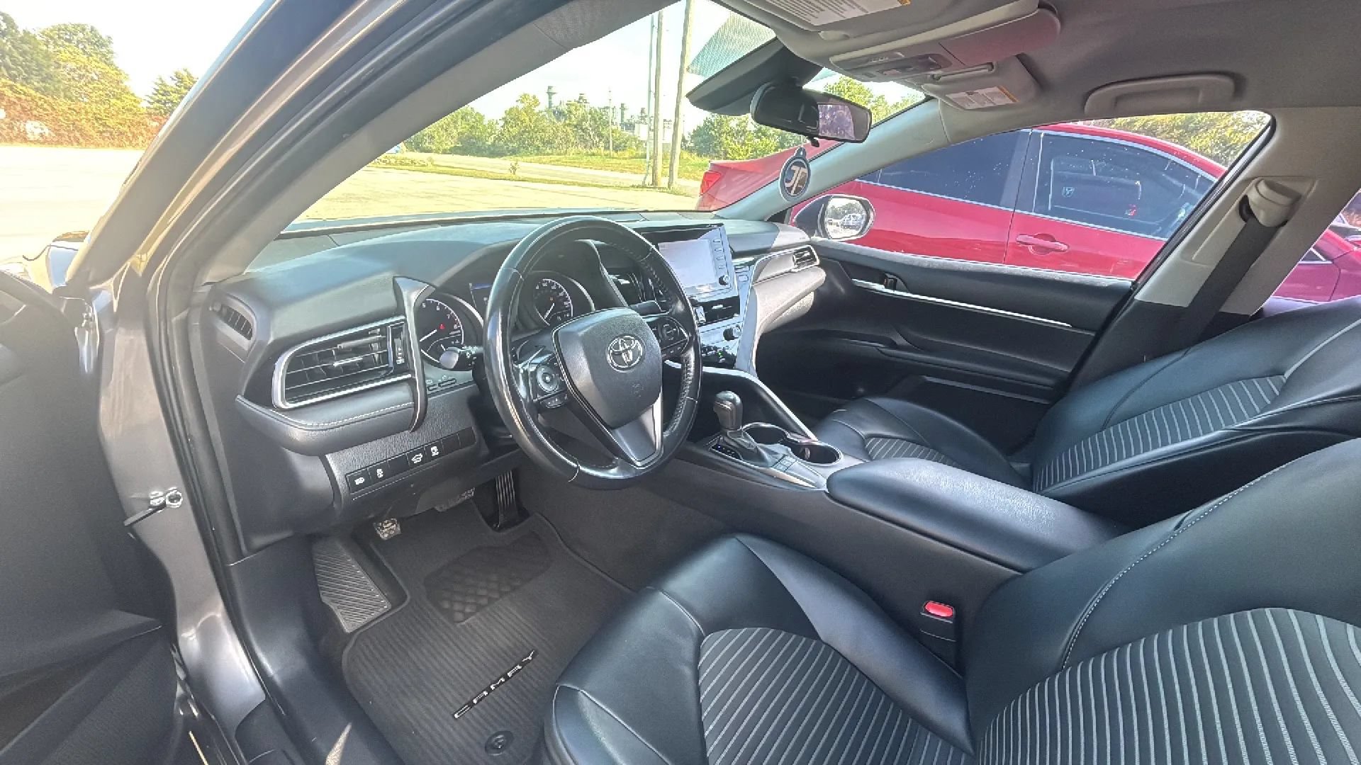 Used 2023 Toyota Camry SE FWD image 26