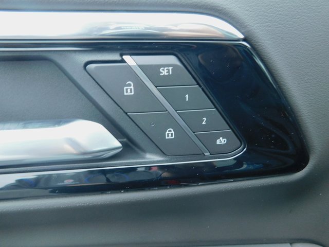 New 2026 Chevrolet Suburban High Country image 31