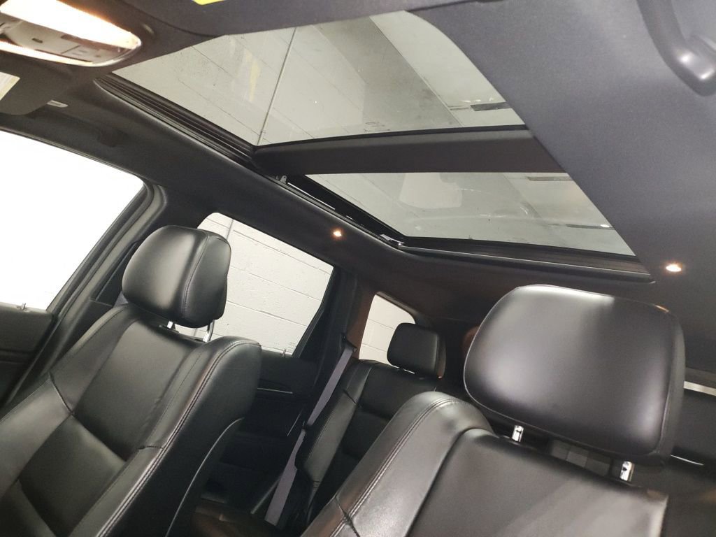 Used 2022 Jeep Grand Cherokee Limited image 24