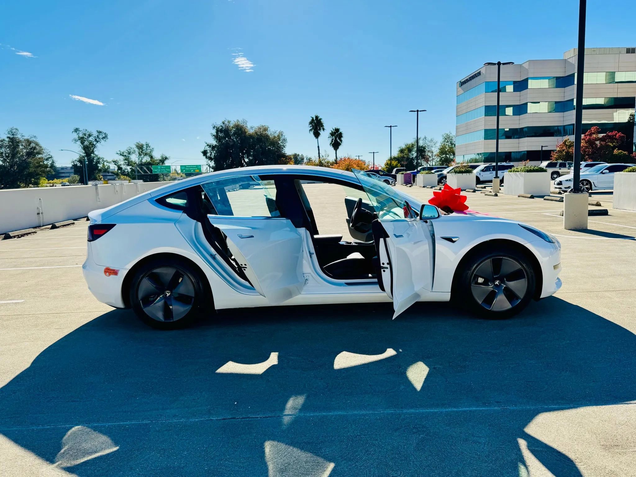 Used 2020 Tesla Model 3 image 31