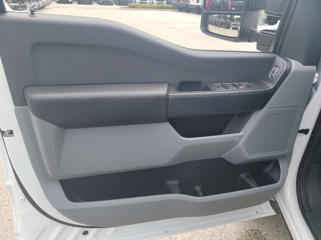 New 2026 Ford F350 XL w/ FX4 Off-Road Package AWD/4WD image 17