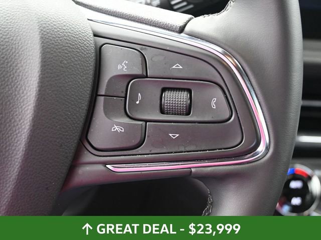 Used 2025 Buick Envista Sport Touring image 35