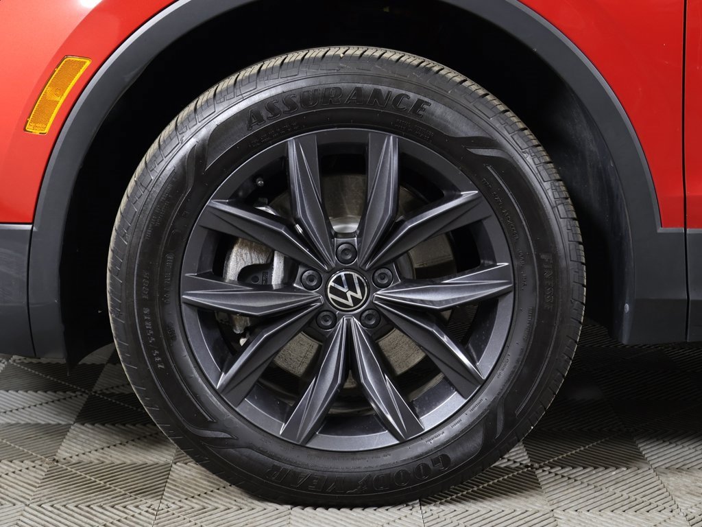 Used 2023 Volkswagen Tiguan SE image 20