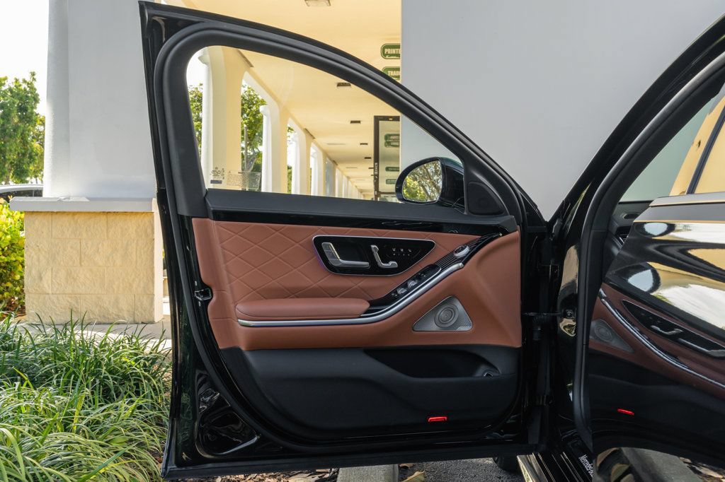 Used 2023 Mercedes-Benz S 580 4MATIC Sedan image 32