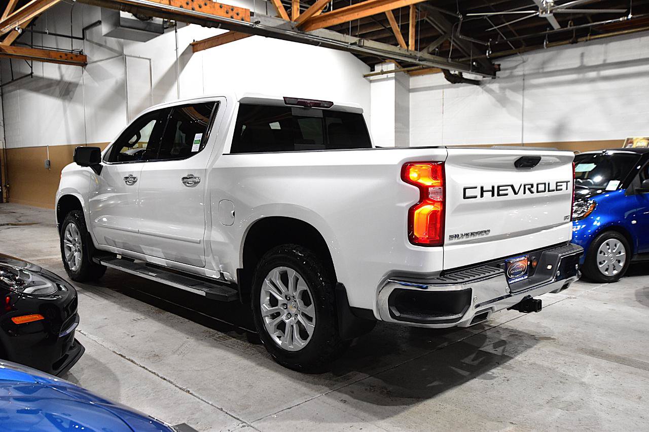 Used 2022 Chevrolet Silverado 1500 LTZ w/ LTZ Premium Package AWD/4WD image 12