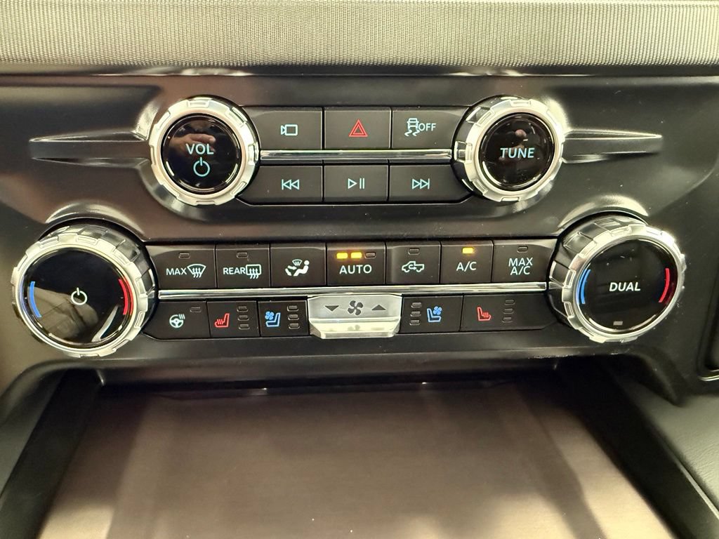 New 2026 Ford F350 Platinum AWD/4WD image 43