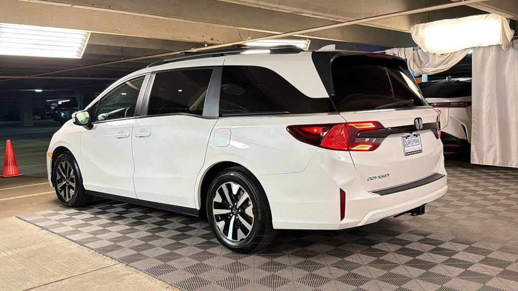Used 2025 Honda Odyssey EX-L image 7