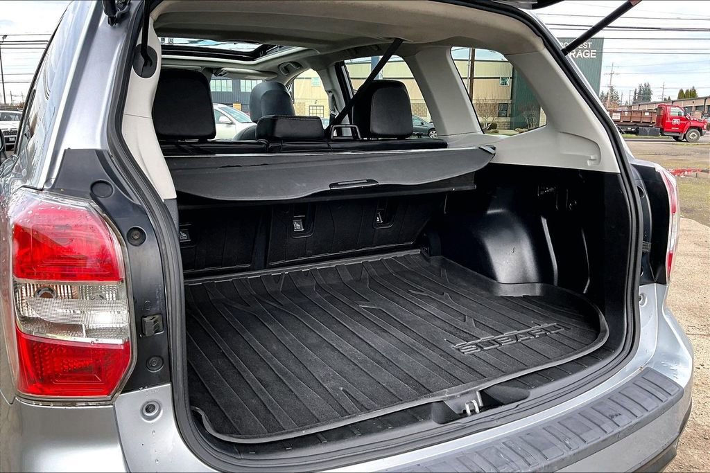 Used 2015 Subaru Forester 2.5i Limited image 36