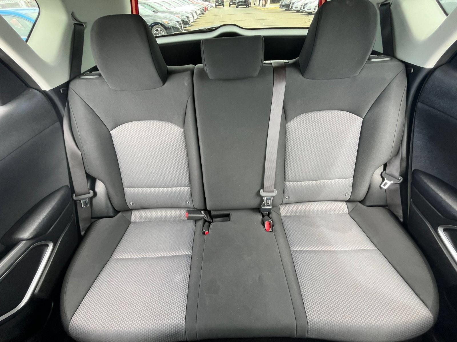 Used 2025 Kia Soul LX w/ LX Technology Package FWD image 35