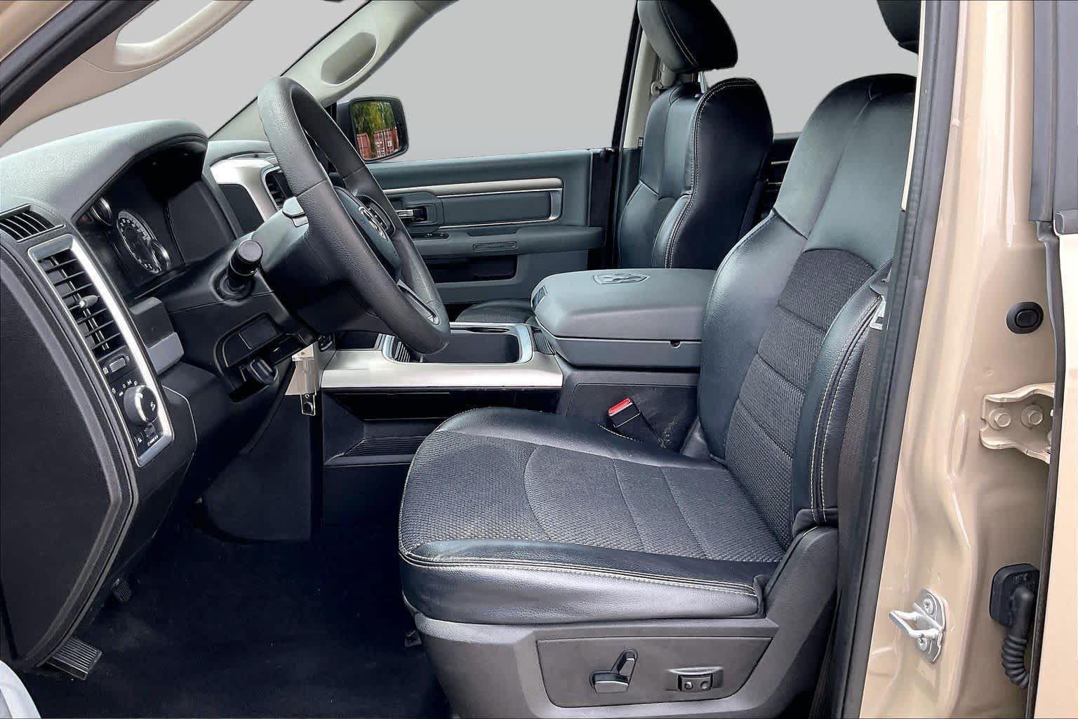 Used 2019 RAM 1500 Warlock w/ Electronics Group AWD/4WD image 8