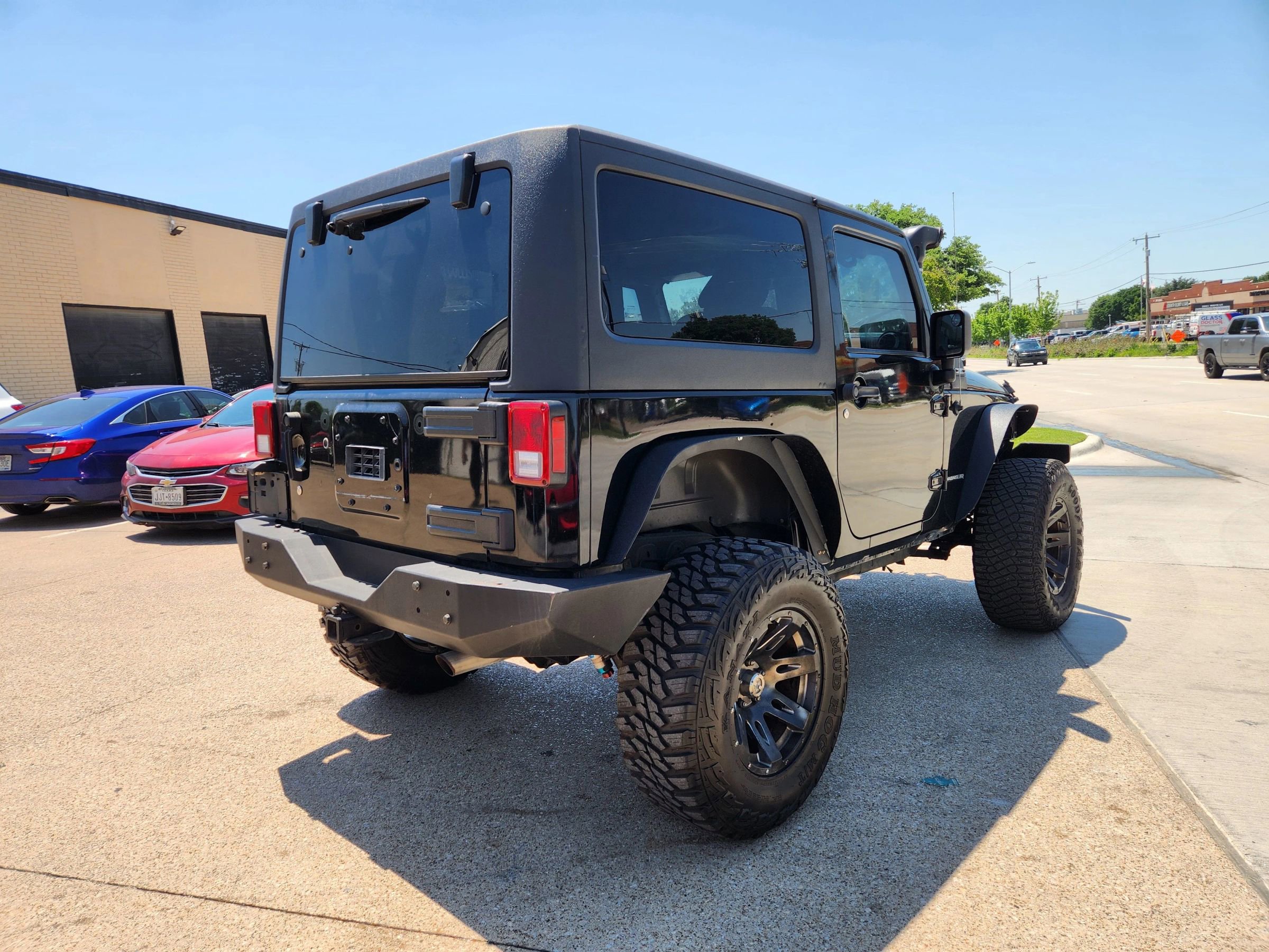 Used 2011 Jeep Wrangler Rubicon w/ PWR Convenience Group AWD/4WD image 5