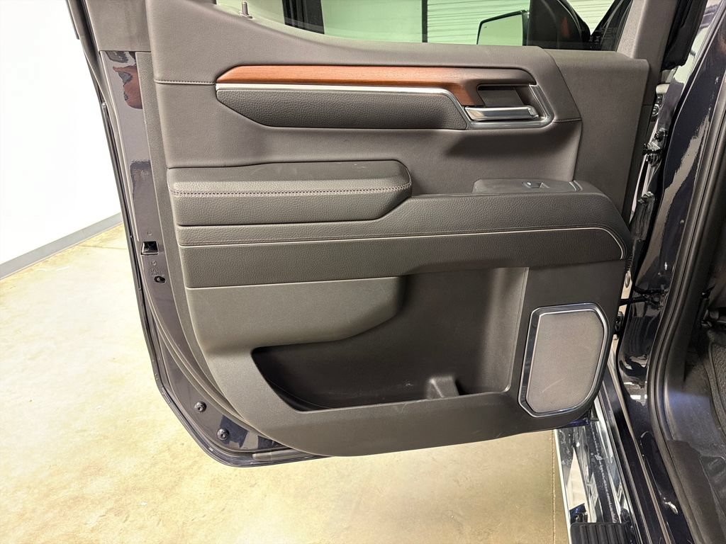 Used 2024 GMC Sierra 1500 Denali AWD/4WD image 30