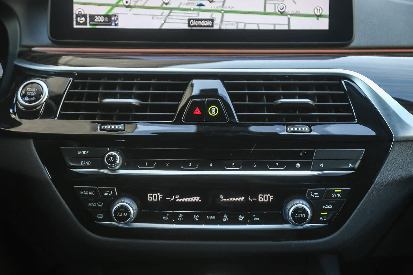 Used 2023 BMW 530e w/ Convenience Package image 10