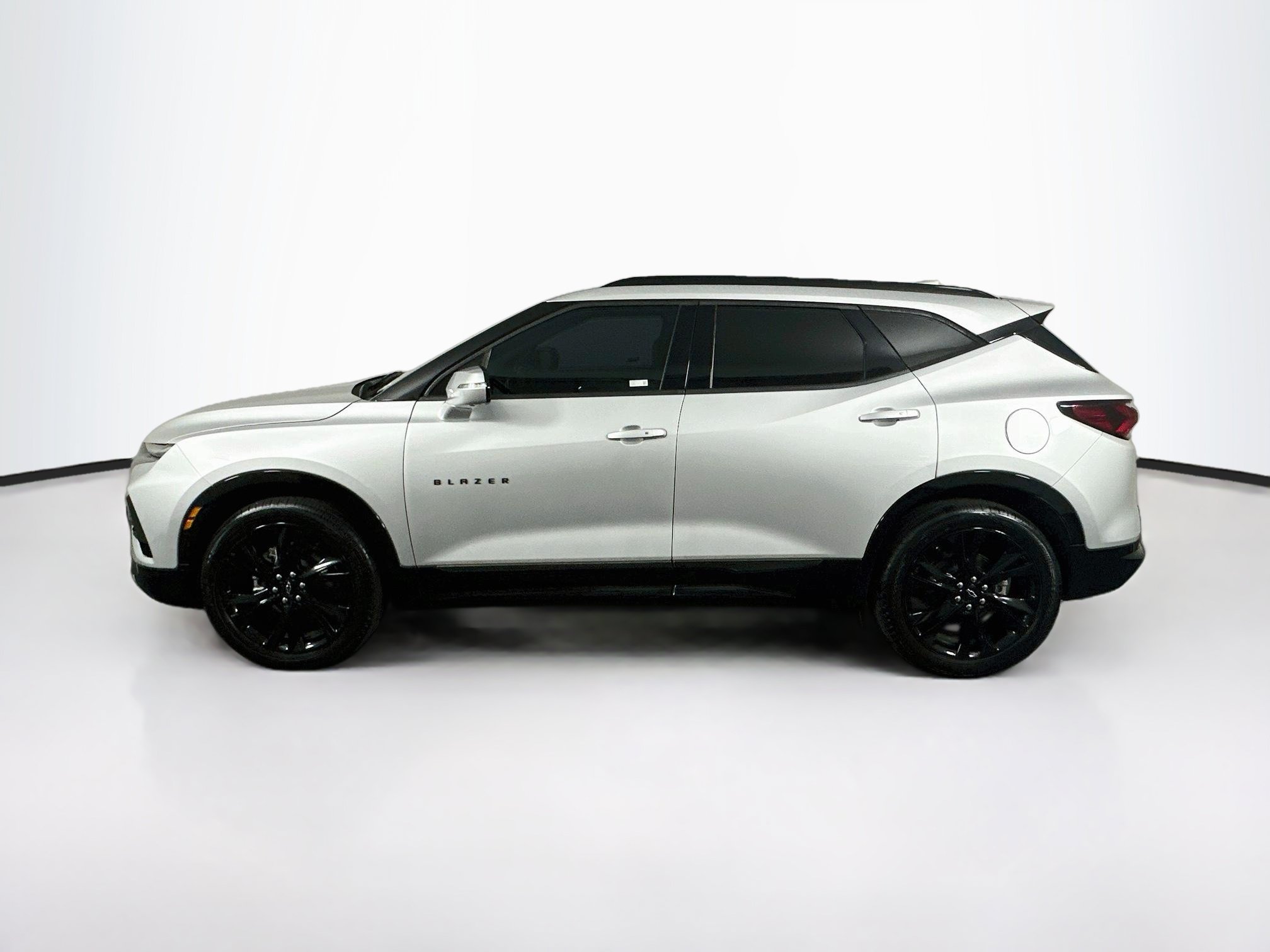 Used 2021 Chevrolet Blazer RS w/ Enhanced Convenience Package FWD image 4