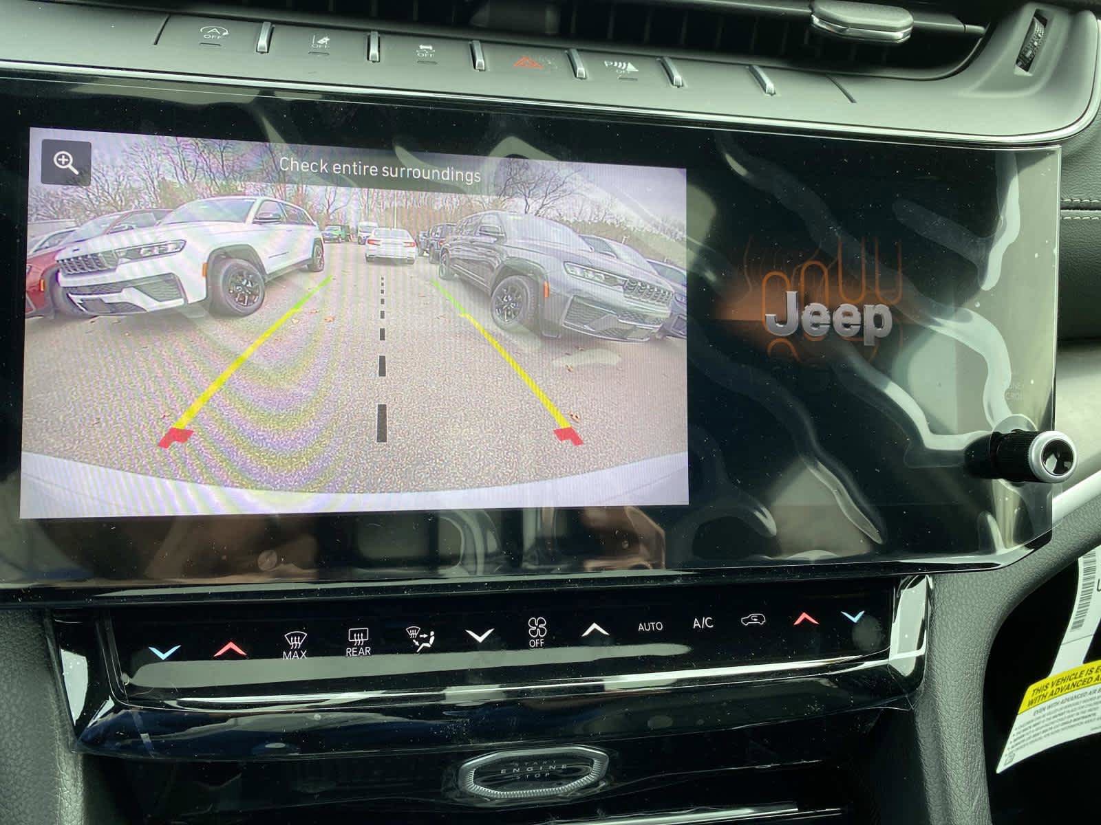 New 2026 Jeep Grand Cherokee Altitude image 12