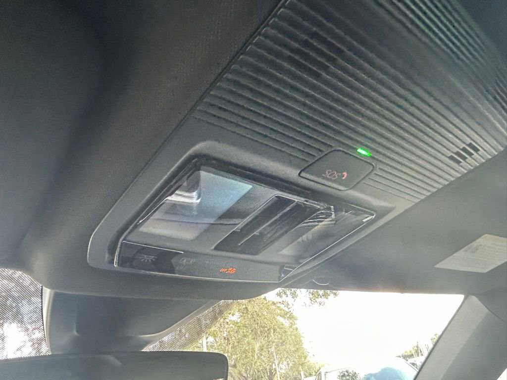 Used 2025 Volkswagen Atlas Cross Sport SEL Premium R-Line image 59