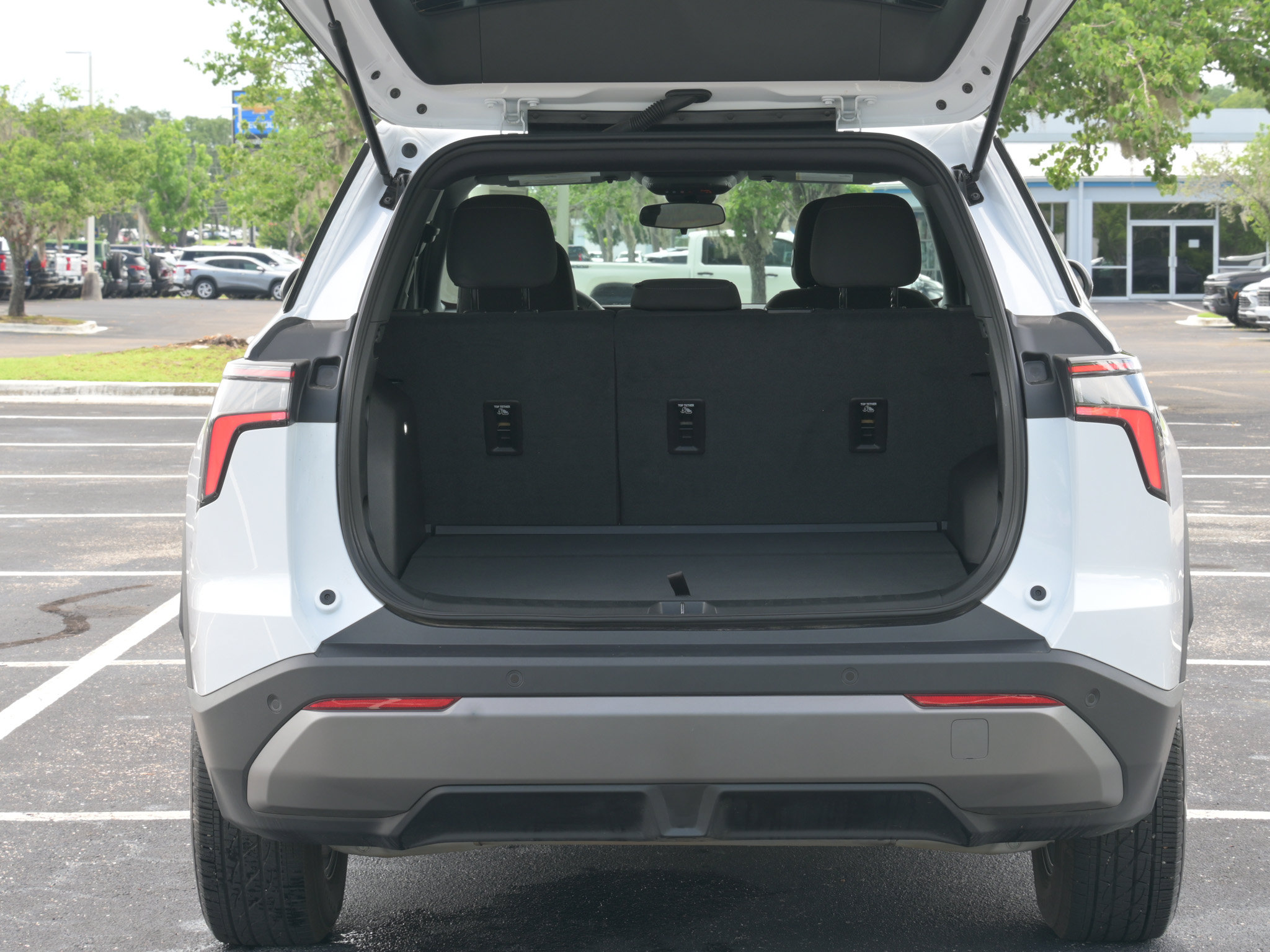 Used 2026 Chevrolet Equinox LT FWD image 33