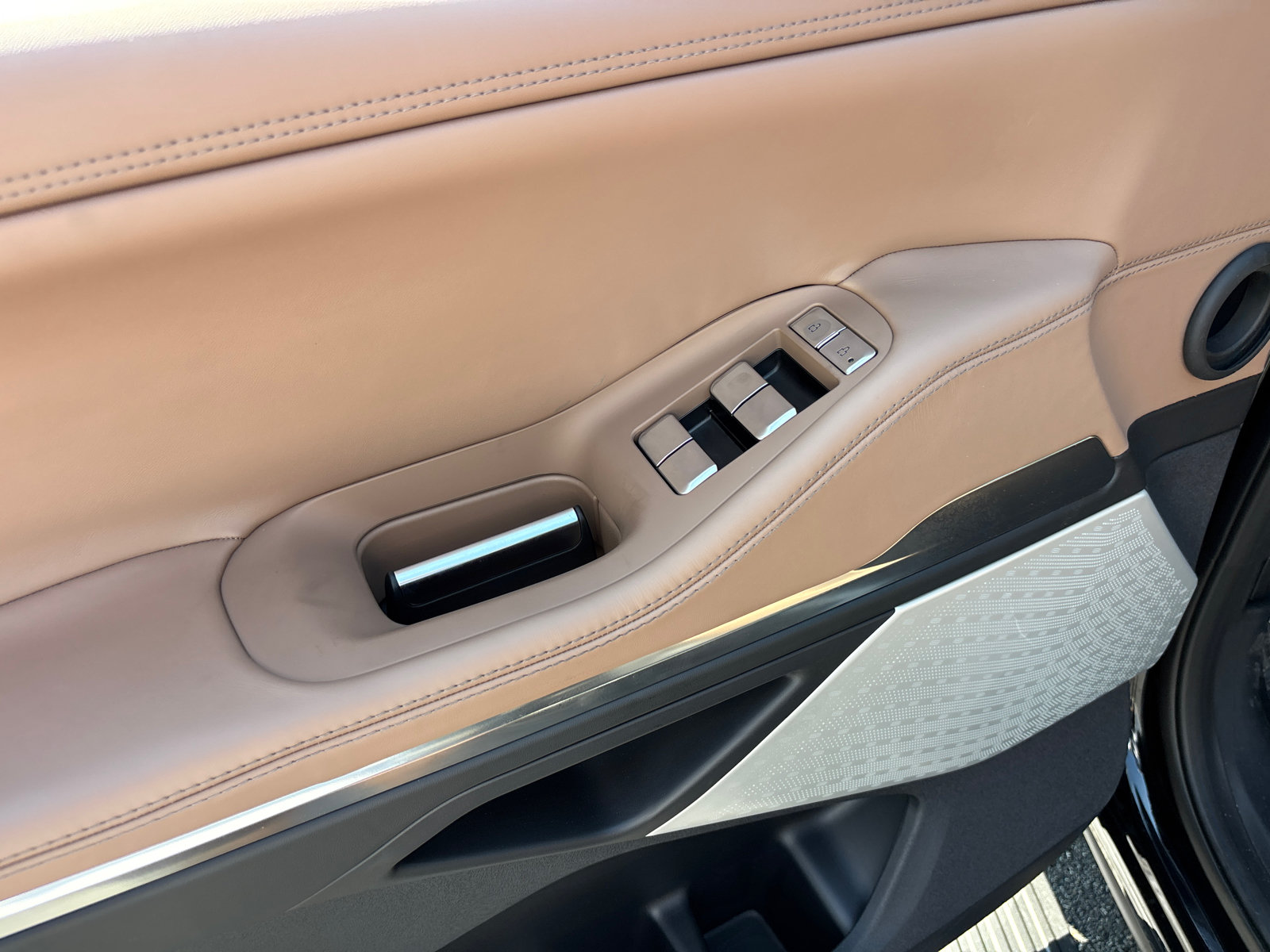 New 2027 Lincoln Navigator Black Label AWD/4WD image 12