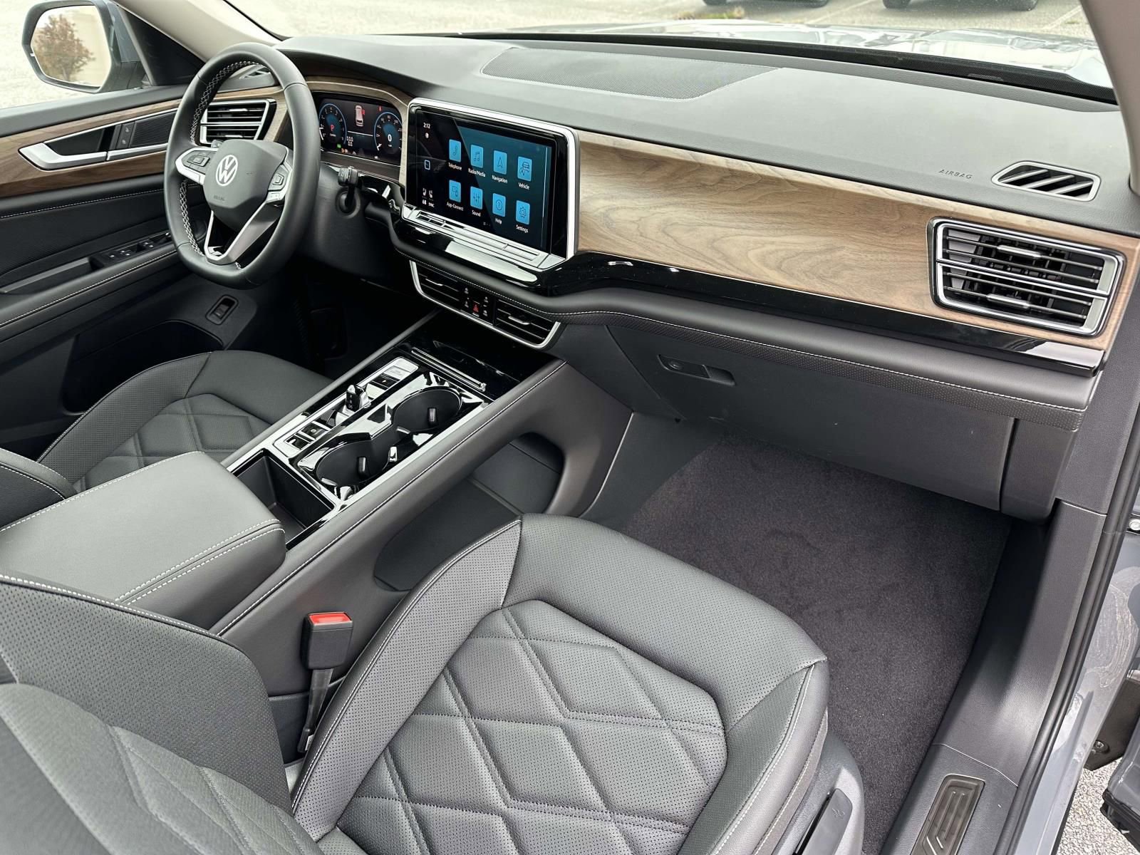 New 2026 Volkswagen Atlas SE image 12