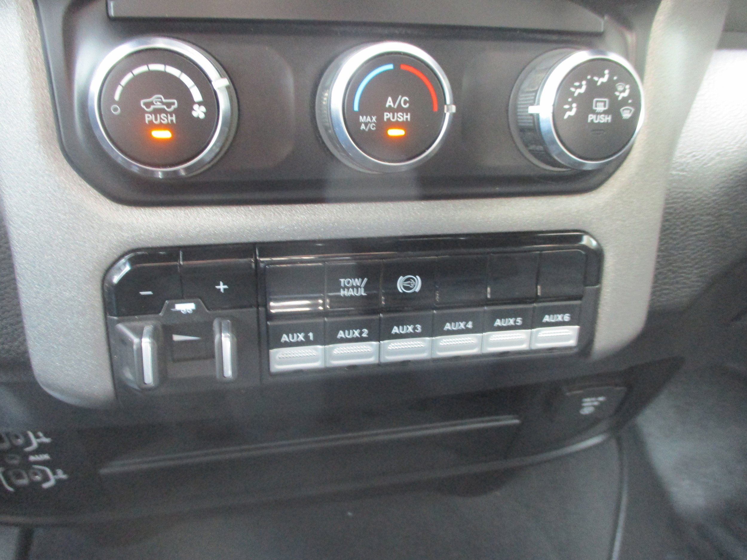 Used 2021 RAM 2500 Tradesman AWD/4WD image 16