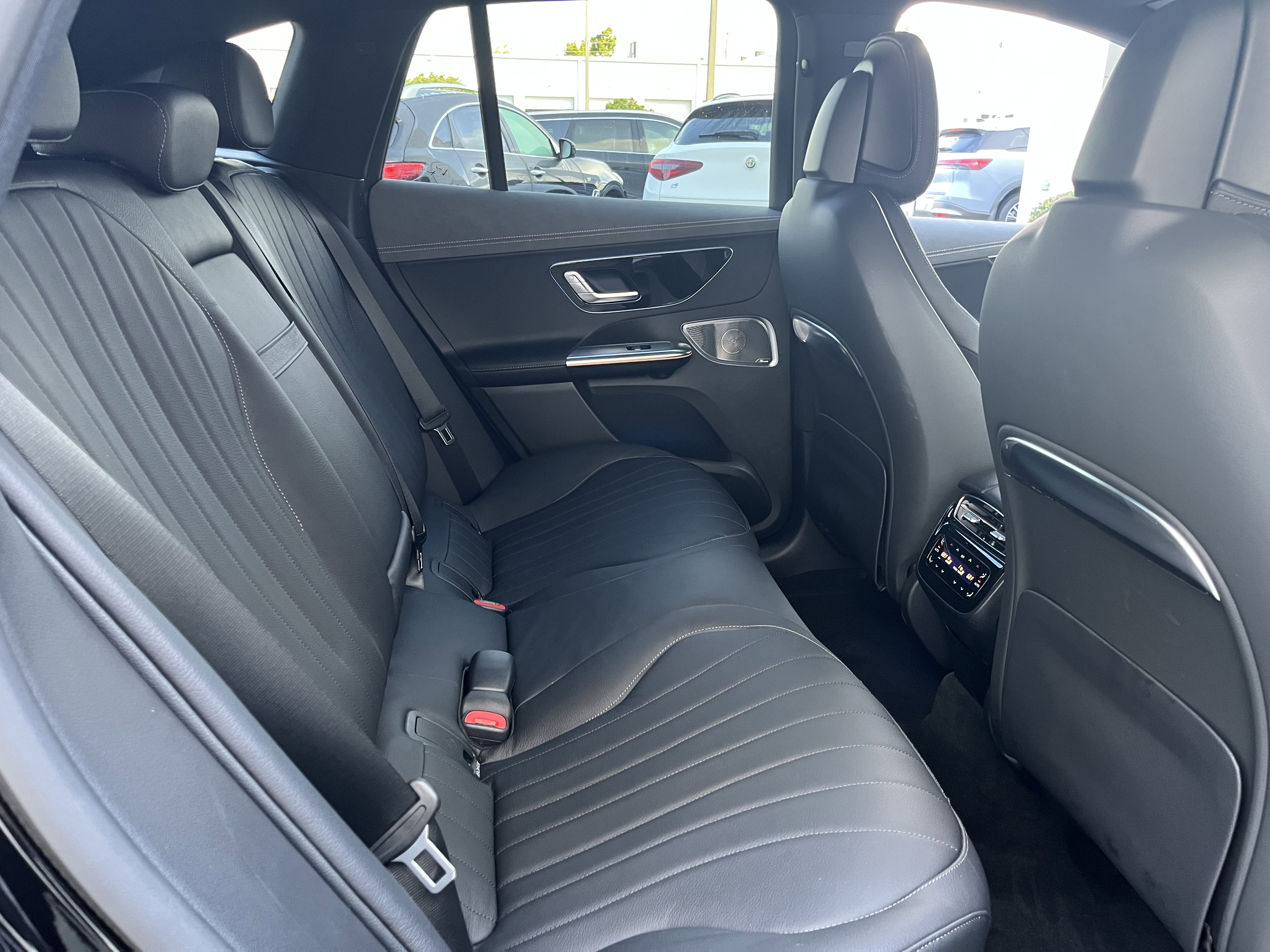New 2026 Mercedes-Benz EQE 320 4MATIC SUV image 22