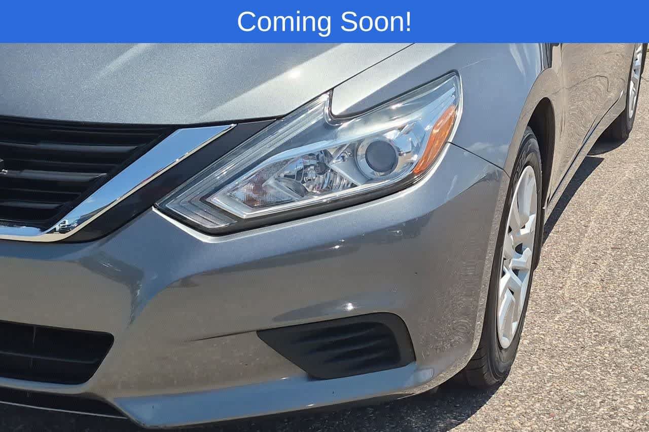 Used 2017 Nissan Altima 2.5 S w/ Power Driver Seat Package FWD image 10