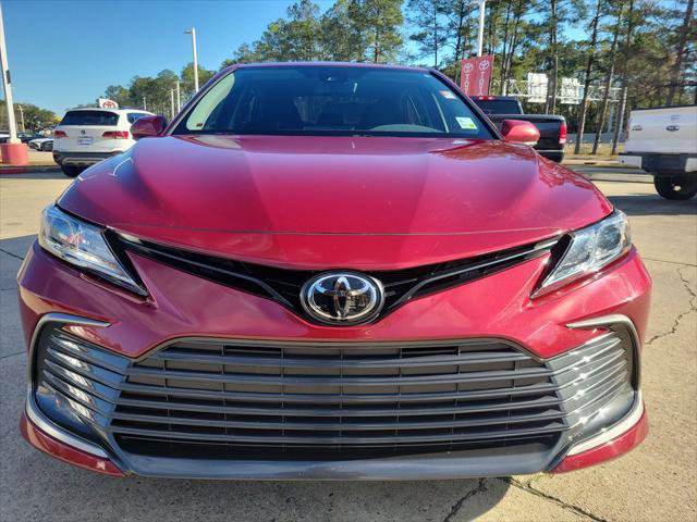 Certified 2022 Toyota Camry LE image 4