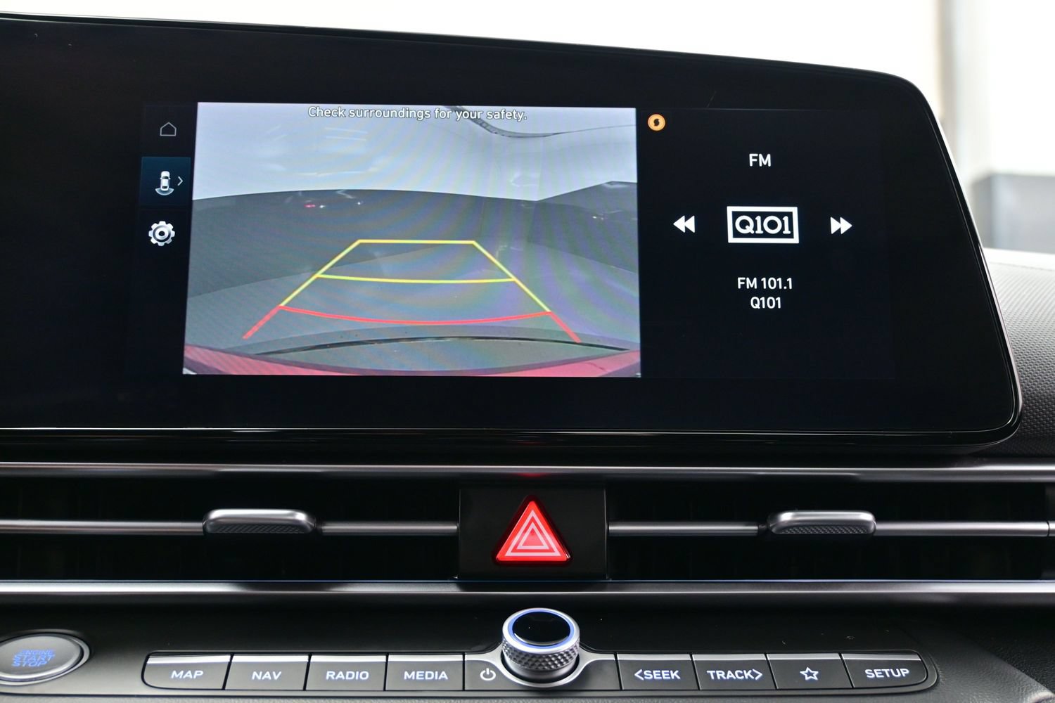 Certified 2024 Hyundai Elantra SEL FWD image 17