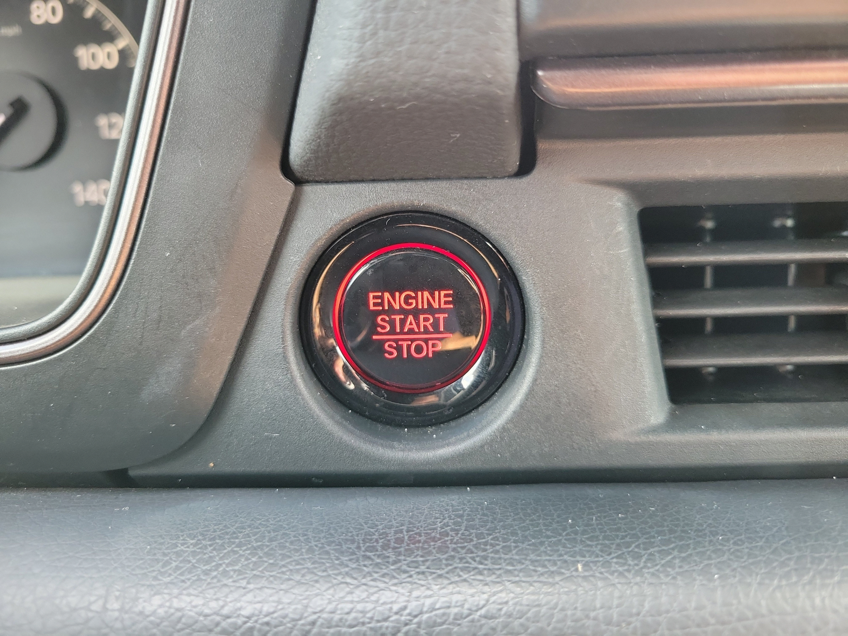 Used 2024 Honda Pilot TrailSport image 32