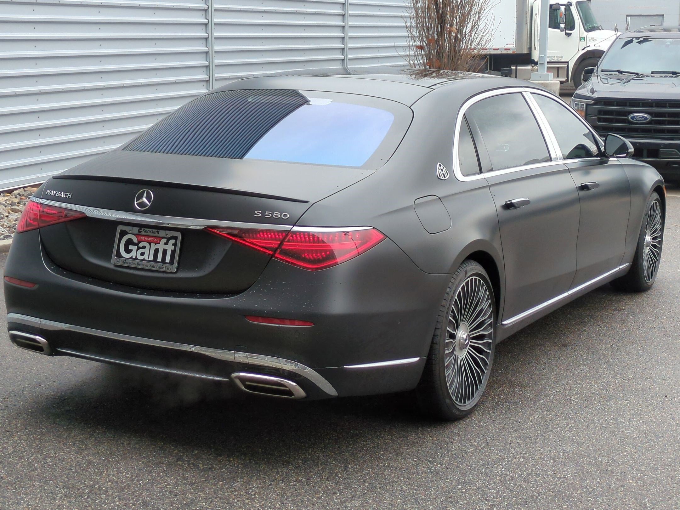 Used 2025 Mercedes-Benz Maybach S 580 4MATIC image 3