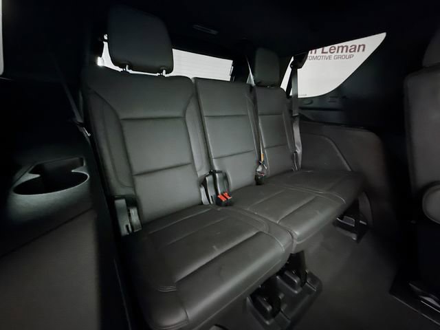 Used 2024 Chevrolet Tahoe Z71 w/ Luxury Package AWD/4WD image 37