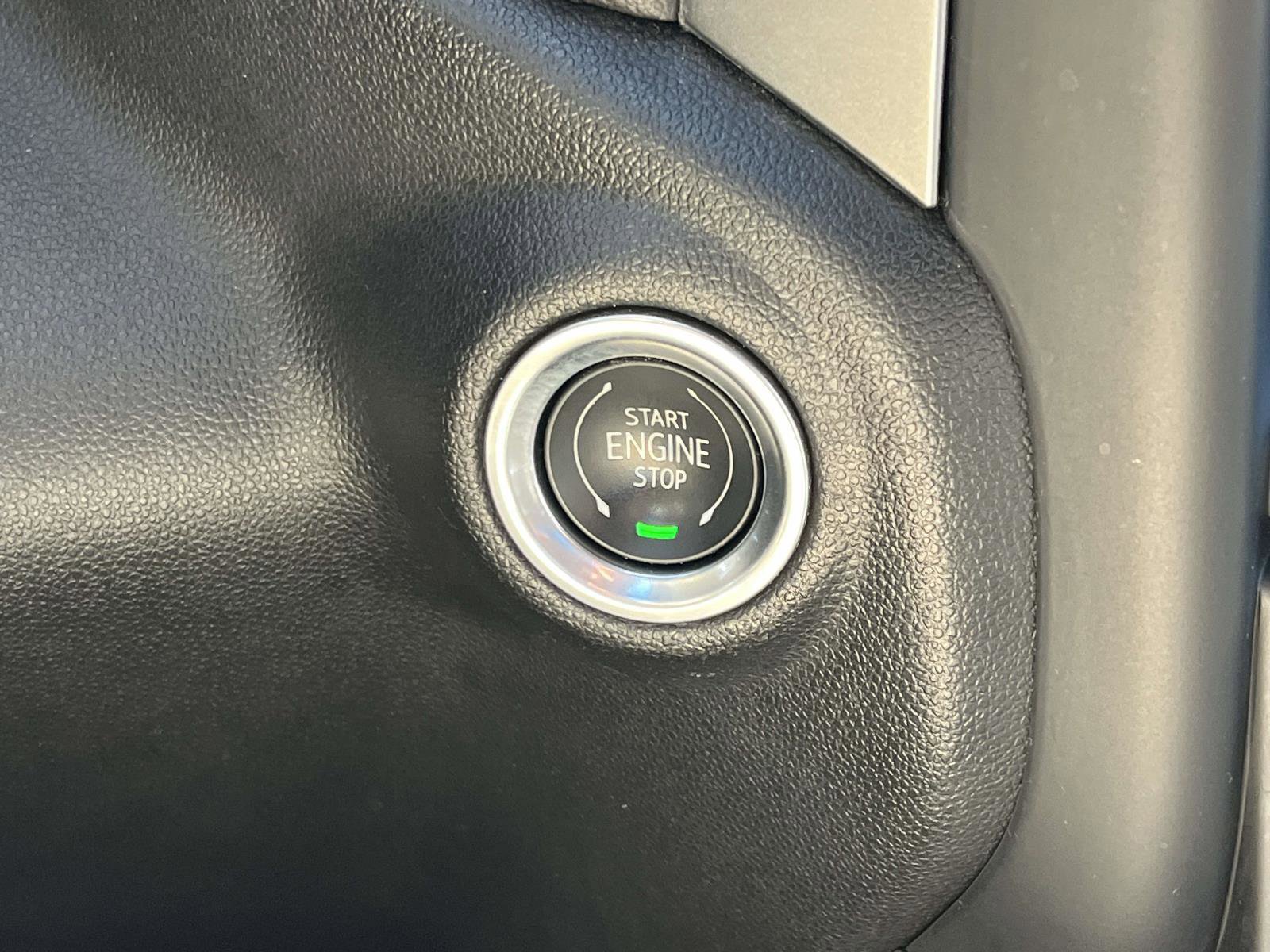 Used 2022 Chevrolet Silverado 1500 LT Trail Boss w/ Convenience Package II image 5