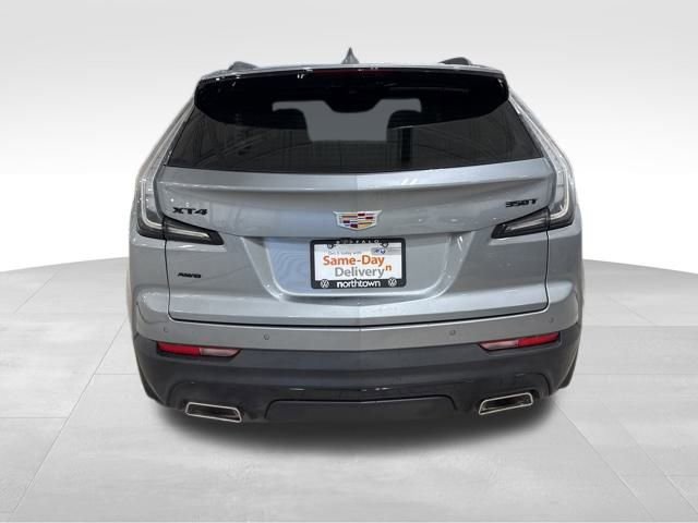 Used 2023 Cadillac XT4 Sport w/ Cold Weather Package image 5