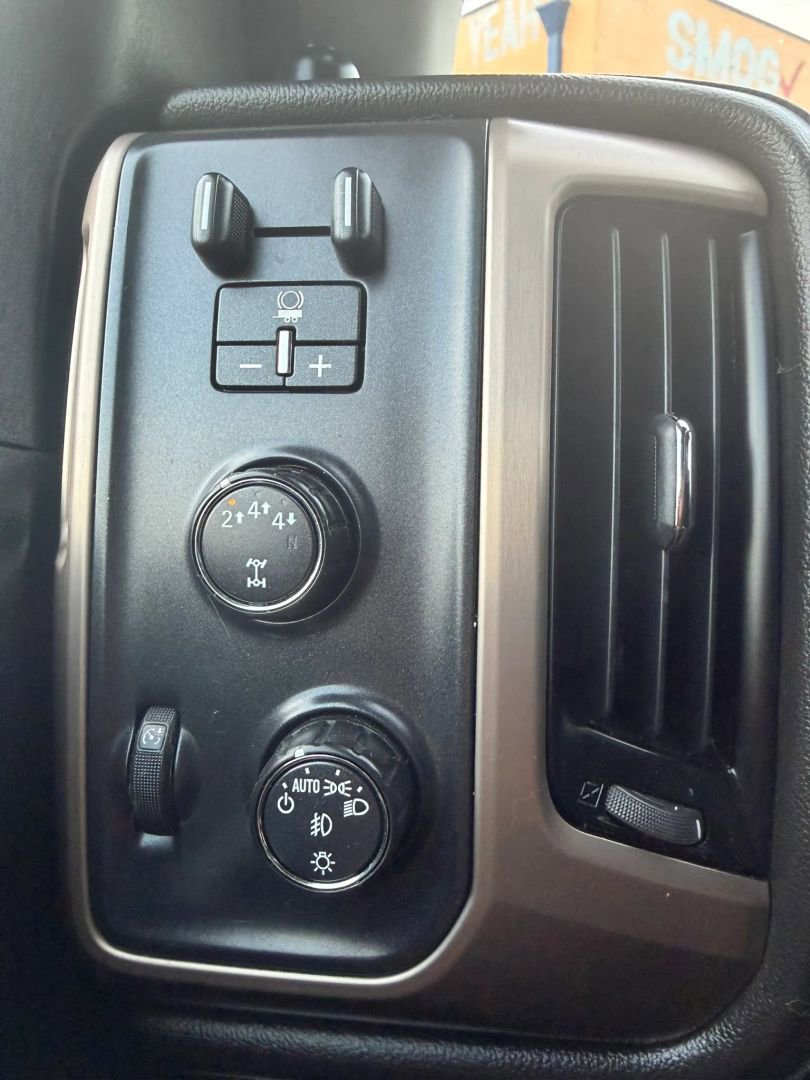 Used 2018 GMC Sierra 3500 Denali w/ Duramax Plus Package AWD/4WD image 27