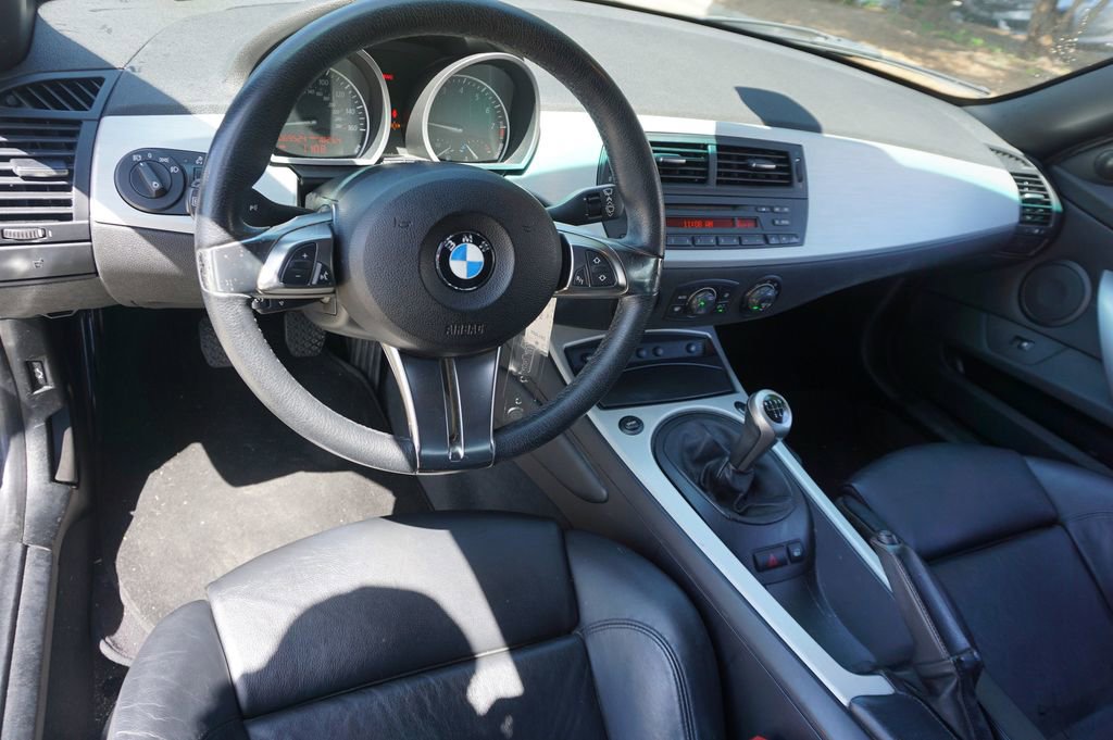 Used 2007 BMW Z4 3.0si image 4