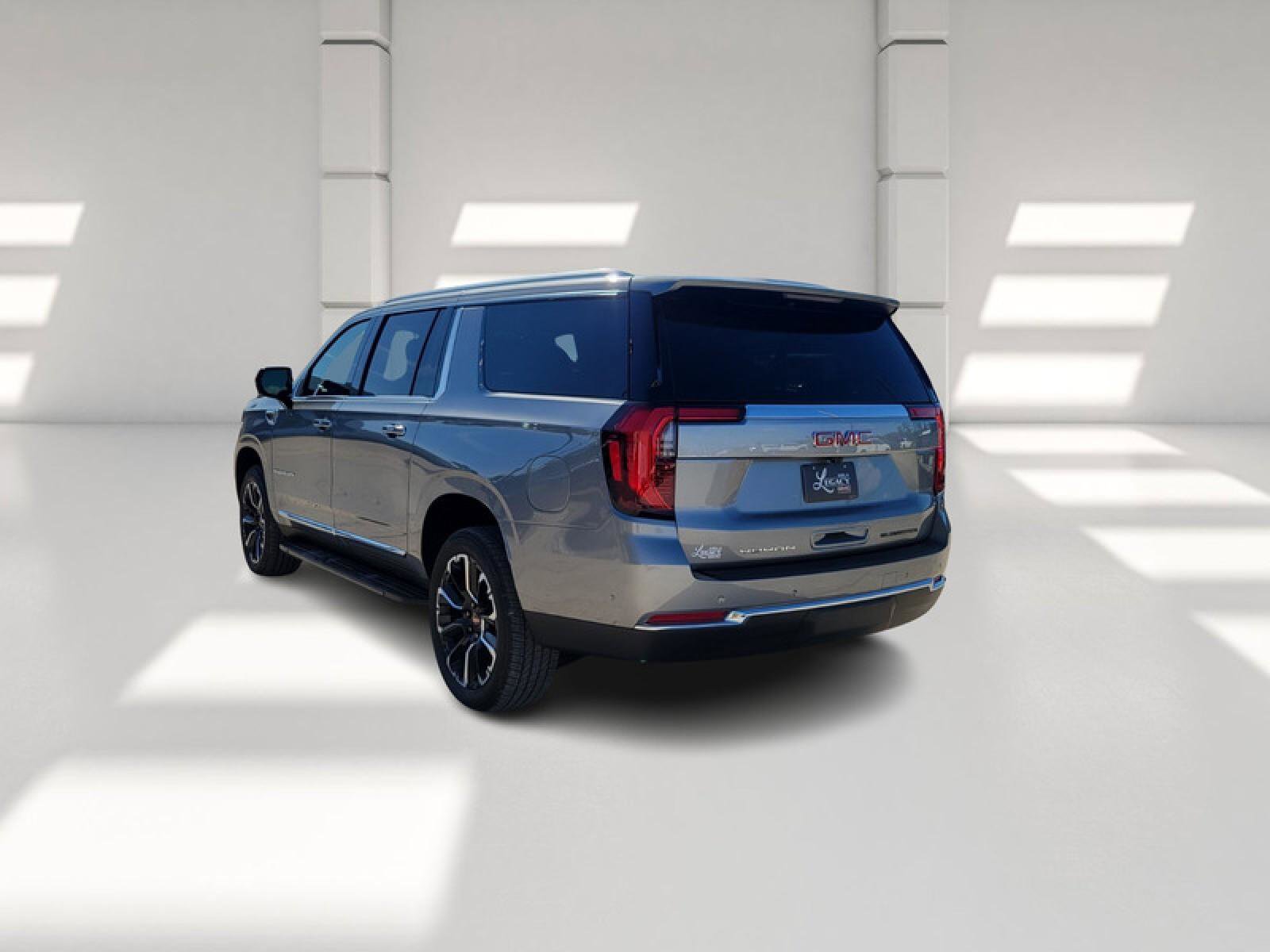 New 2026 GMC Yukon XL Elevation image 5