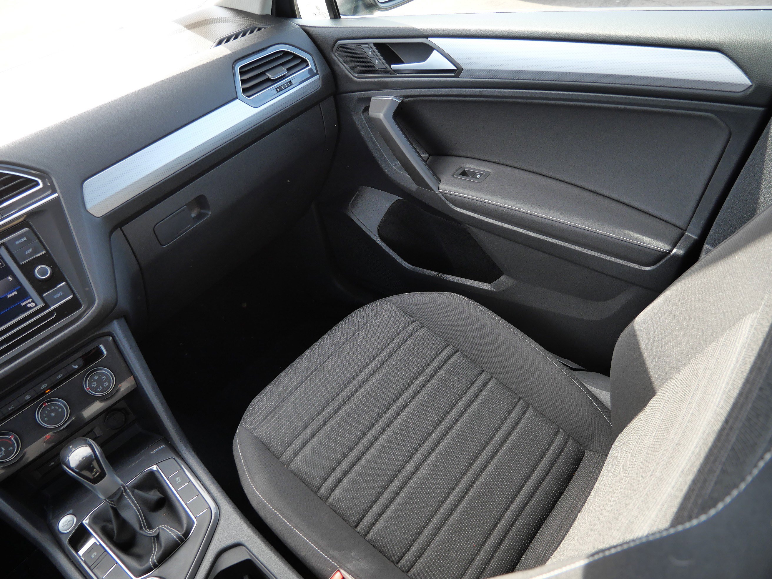 Certified 2023 Volkswagen Tiguan S image 11