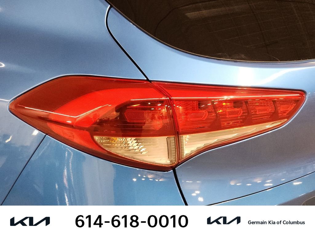 Used 2017 Hyundai Tucson SE Plus AWD/4WD image 16