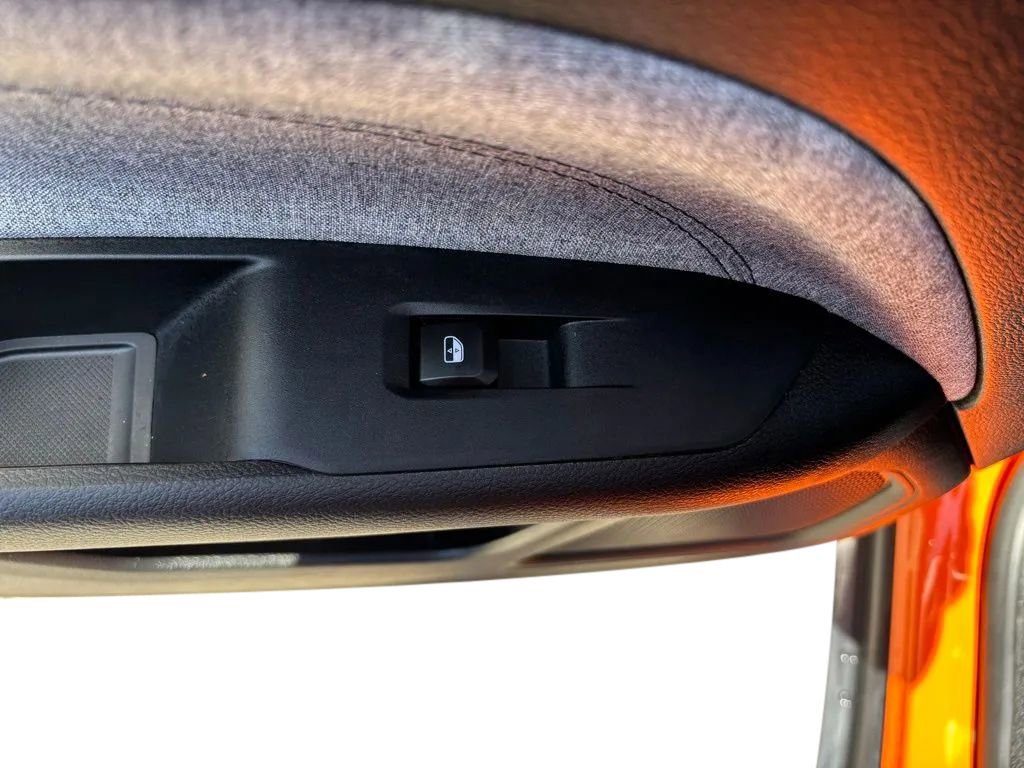 Used 2026 Jeep Compass Latitude image 25