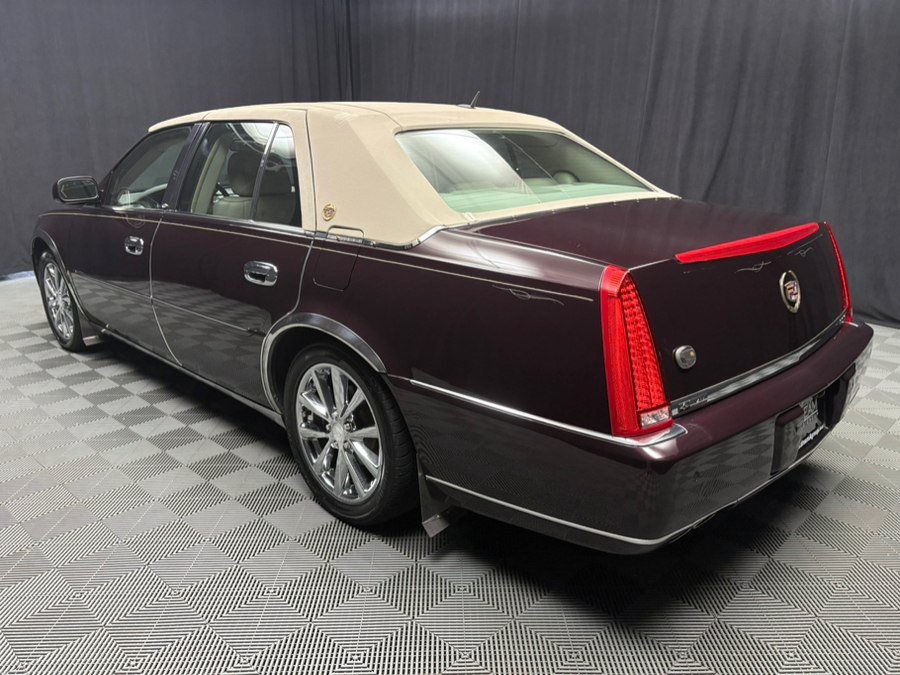 Used 2008 Cadillac DTS Luxury I FWD image 3